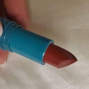 Maybelline Green Edition Butter Cream Lipstick 💄